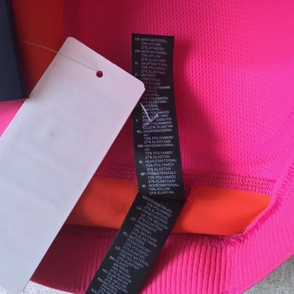 Reebok PureMove Size Small Sports Bra in Proud Pink Revolutionary Fabric - Picture 5 of 10